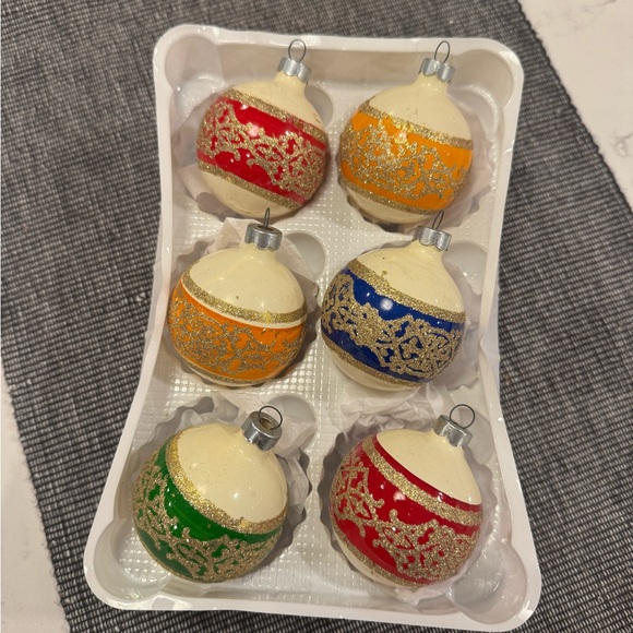Vintage Christmas ornaments bundle set of 6 gold glitter - Picture 1 of 4